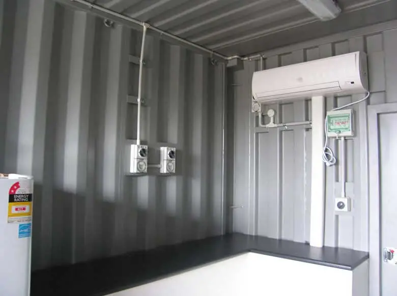 shipping-container-lunch-rooms-007.webp